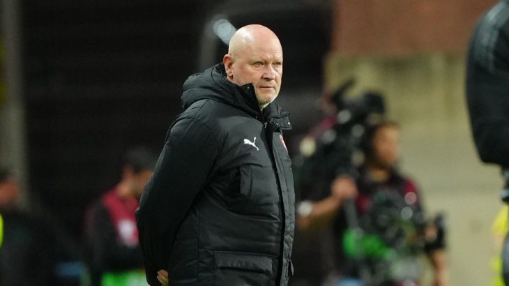 Václav Černý dal najevo frustraci z předčasného střídání. Trenér Hašek situaci zlehčil