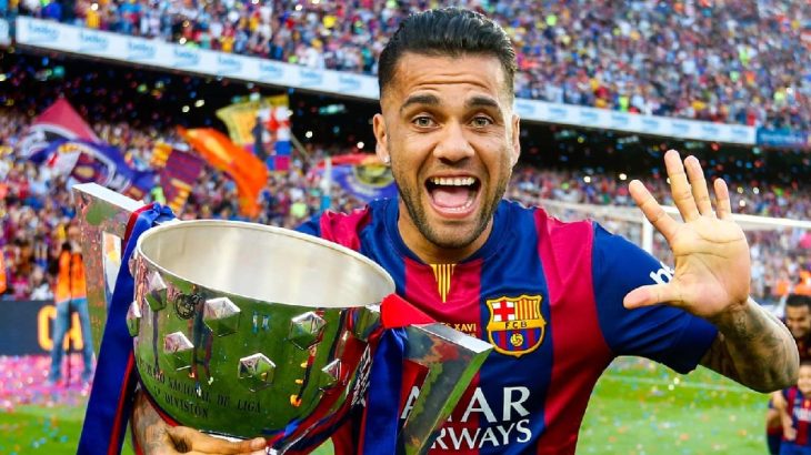 Dani Alves opustil vězení. Po roce ho soud zprostil viny ve sledovaném případu údajného znásilnění