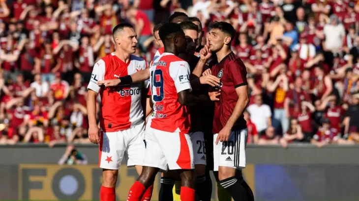 Sparta maže Slavii z ligy? Fanoušci si všimli zvláštního detailu na webu